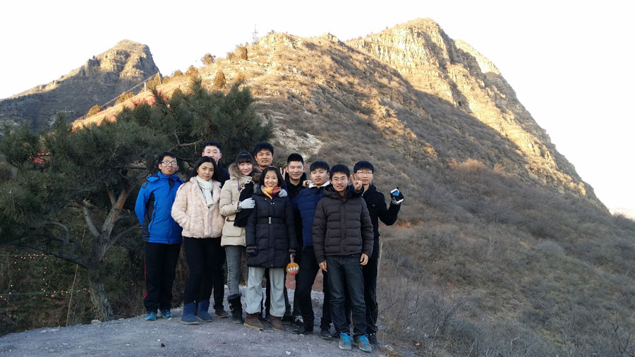 一網(wǎng)天行組織員工開展旅游拓展活動(dòng)