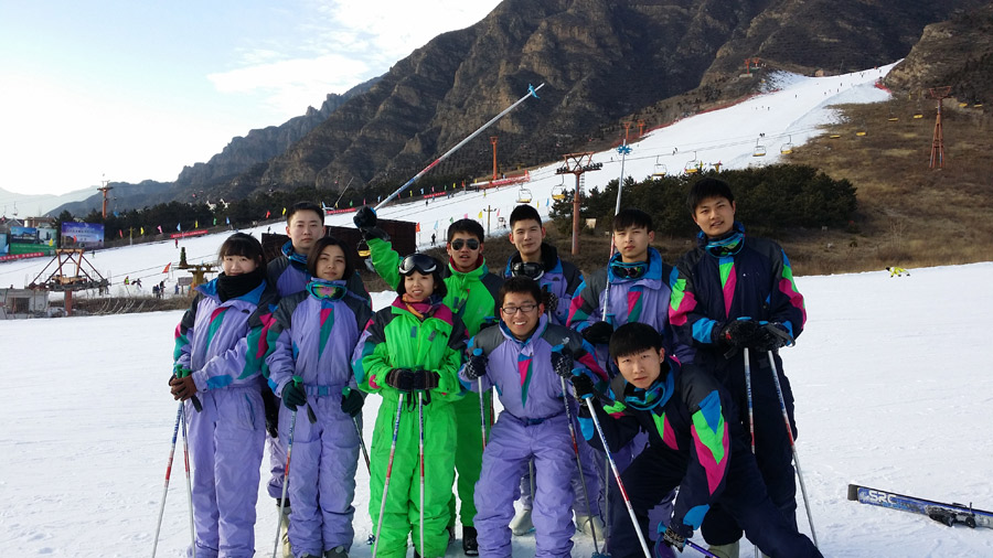 一網(wǎng)天行組織員工開展旅游拓展活動(dòng)